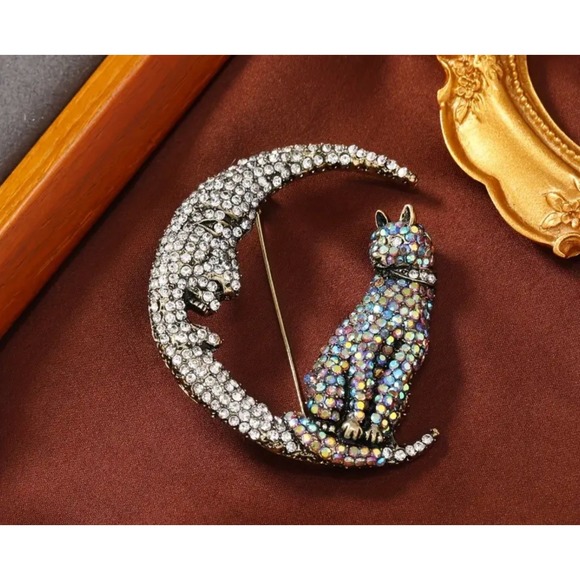 Crystal Cat On The Moon Brooch Blue Crystal Pin‎ Vintage Style NWT - Picture 3 of 6